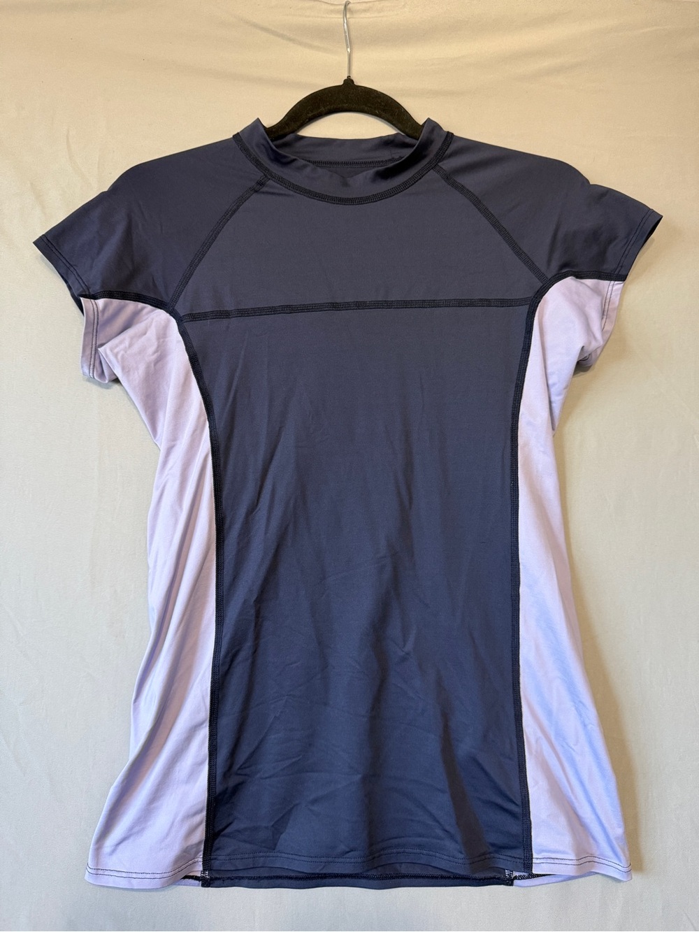 Patagonia Womens Short Sleeved Micro Swell Rashguard Size M Navy Purple Top Nena